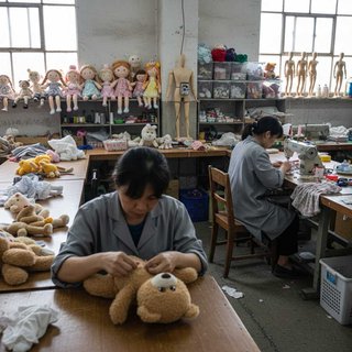 인형 및 장난감 제조업