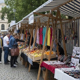 노점 및 유사이동 소매업