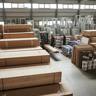 페인트, 창호 및 기타 건설자재 소매업